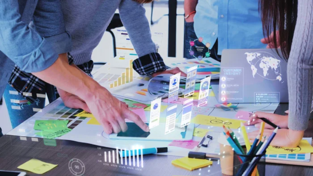 Ilustración representativa de técnicas de marketing digital utilizadas en redes y buscadores