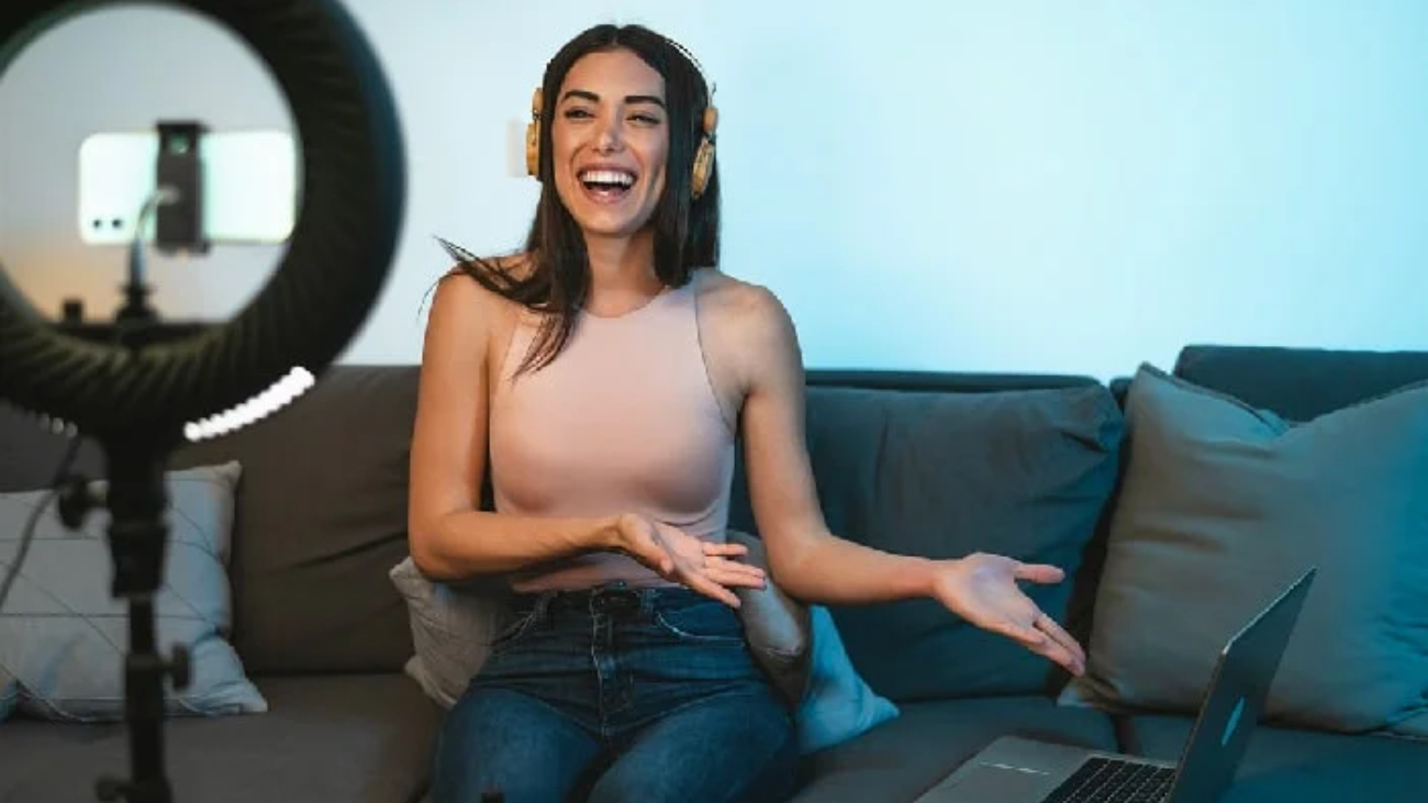 Imagen descriptiva sobre tiktok min, utilizada como recurso visual en el sitio de Sube Agencia Digital