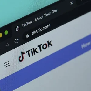 Imagen descriptiva sobre tiktok instagram p min, utilizada como recurso visual en el sitio de Sube Agencia Digital