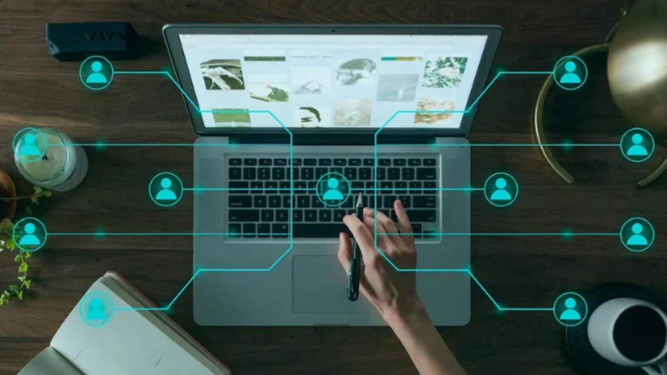 Ilustración representativa de técnicas de marketing digital utilizadas en redes y buscadores